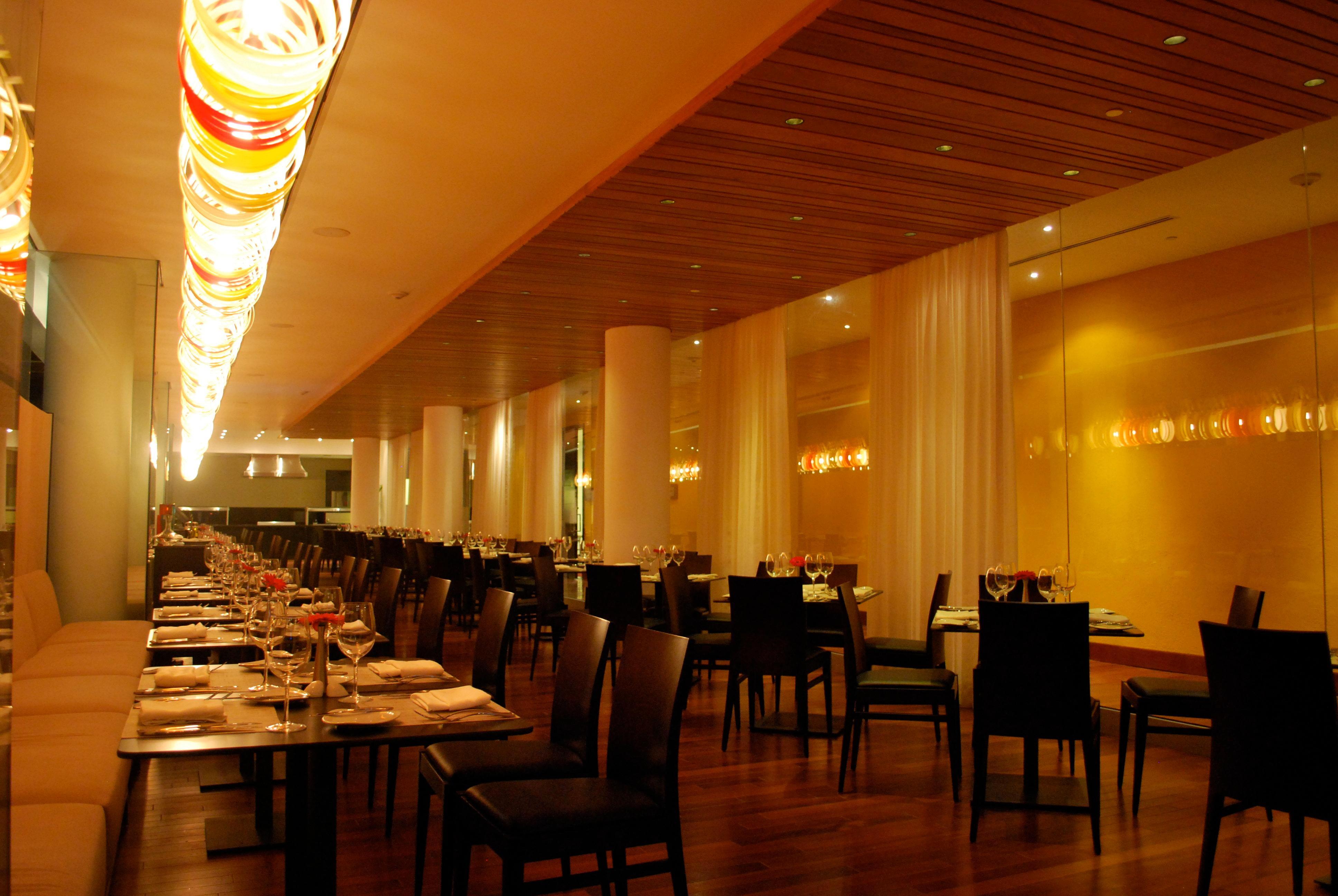 Holiday Inn Santo Domingo Hotel&Suites, an IHG Hotel Esterno foto The interior of the restaurant