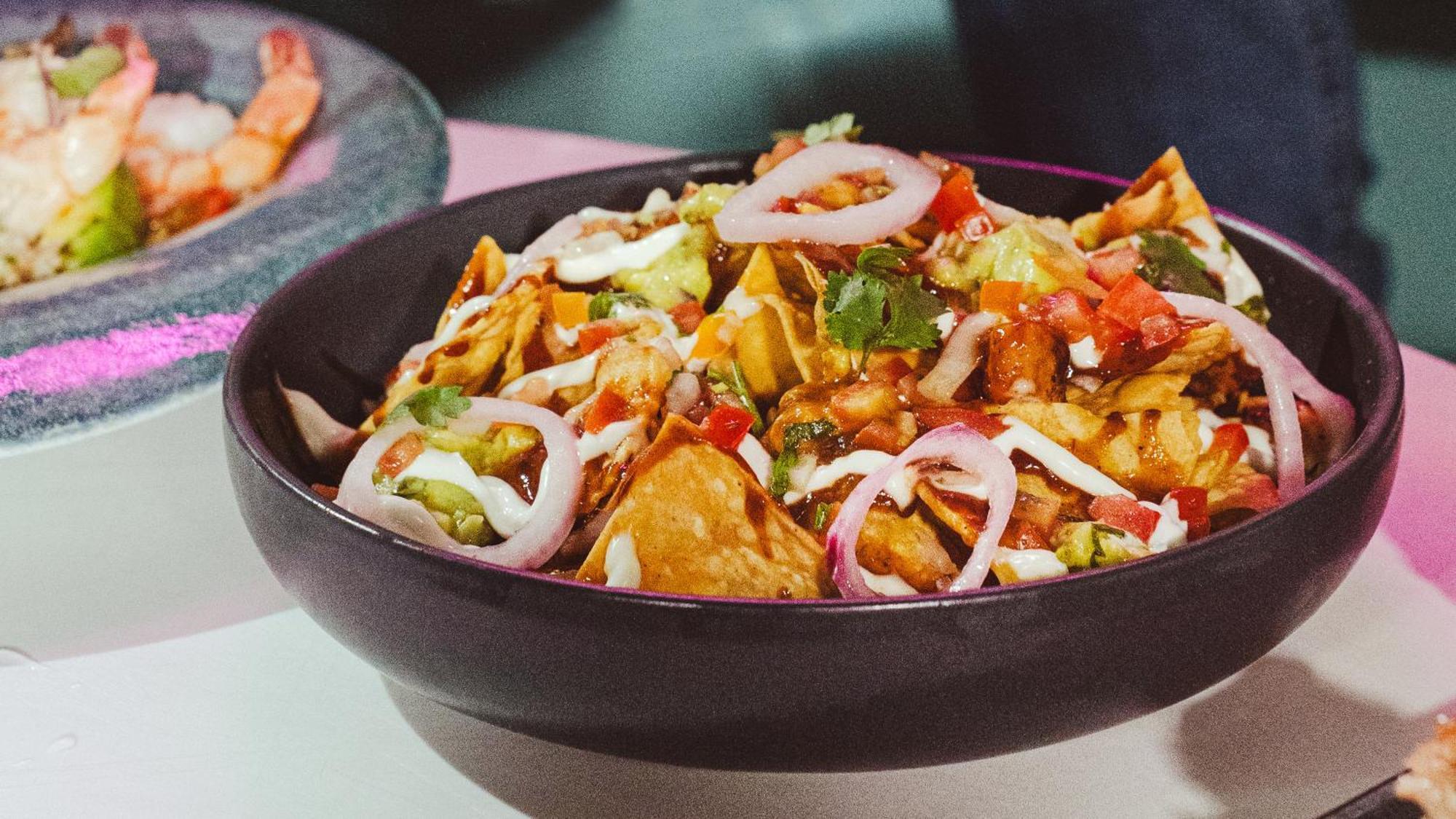 Holiday Inn Santo Domingo Hotel&Suites, an IHG Hotel Esterno foto A bowl of falafel salad