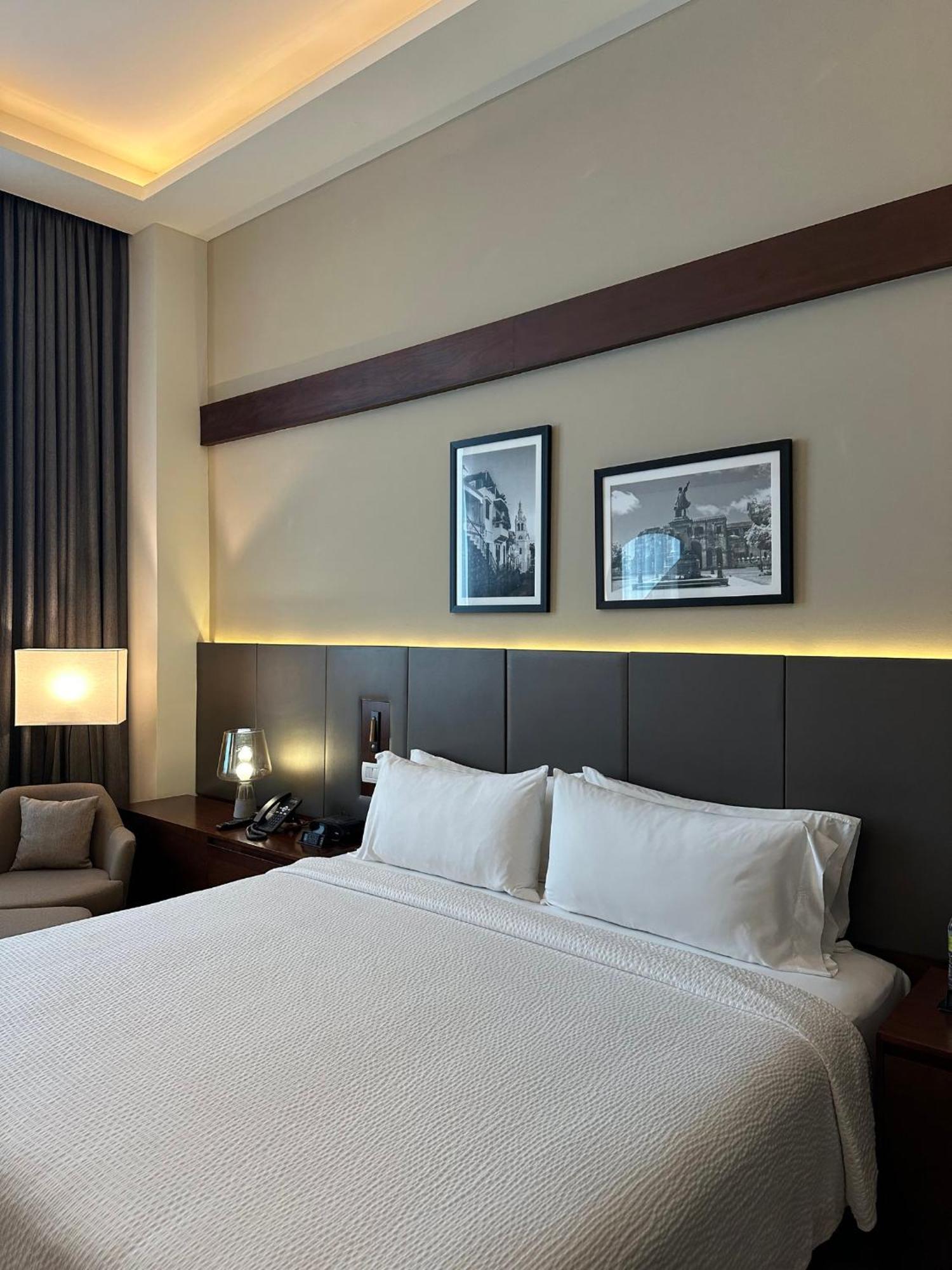 Holiday Inn Santo Domingo Hotel&Suites, an IHG Hotel Esterno foto A bedroom at the hotel